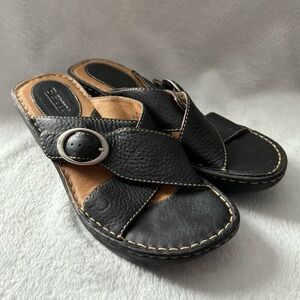 Born Sandals Black Leather Shoes with Buckle Open Toe Slip On Women’s Size 8